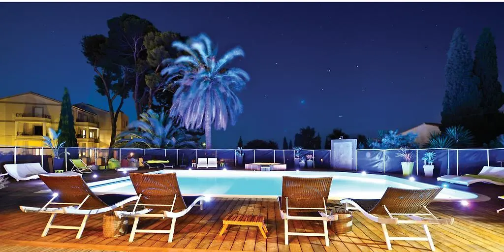 B&B Val D'azur Carqueiranne 3*,
