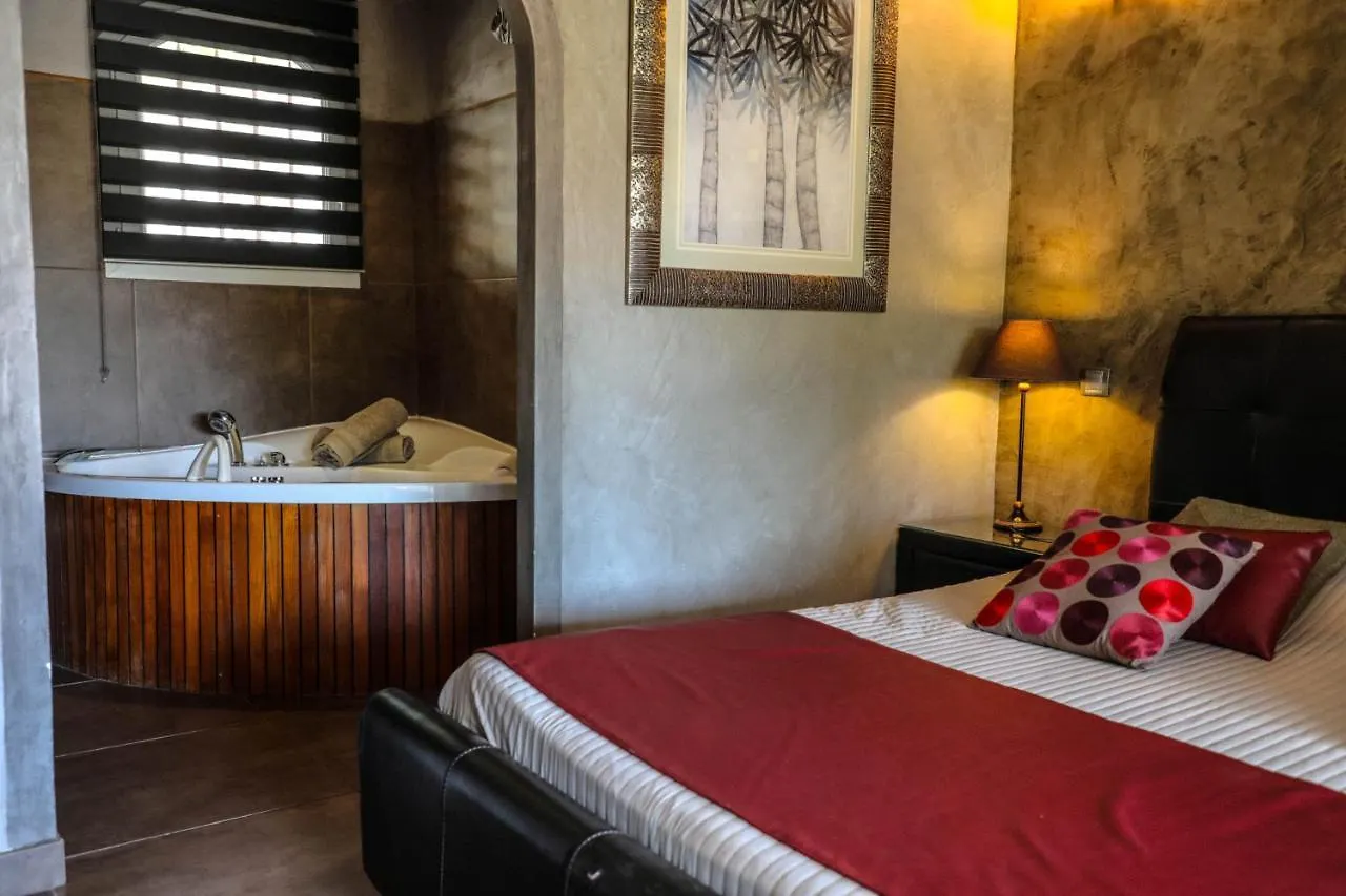 B&B Val D'Azur Carqueiranne Bed & Breakfast