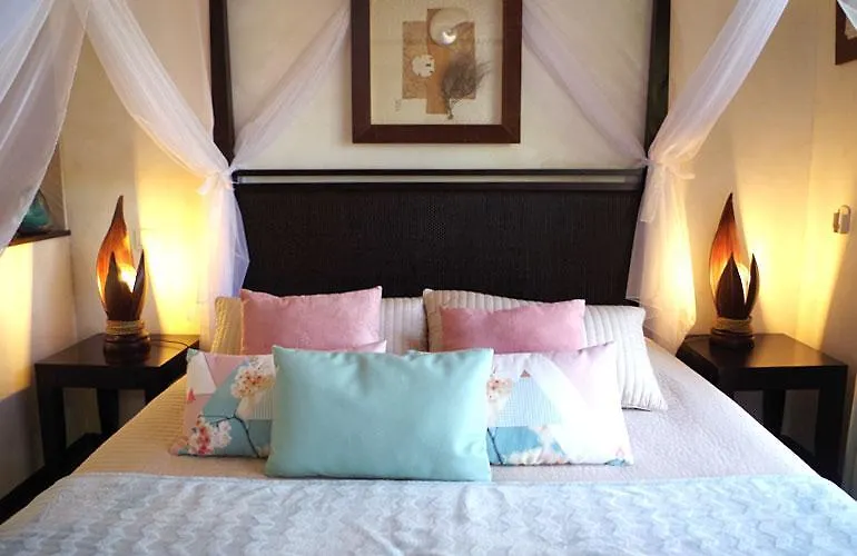 B&B Val D'Azur Carqueiranne 3*,